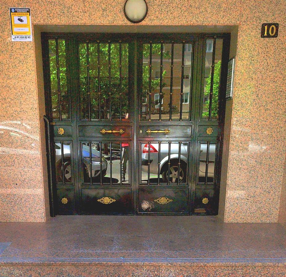Acogedor Duplex Barrio Del Pilar Apartman Madrid Kültér fotó
